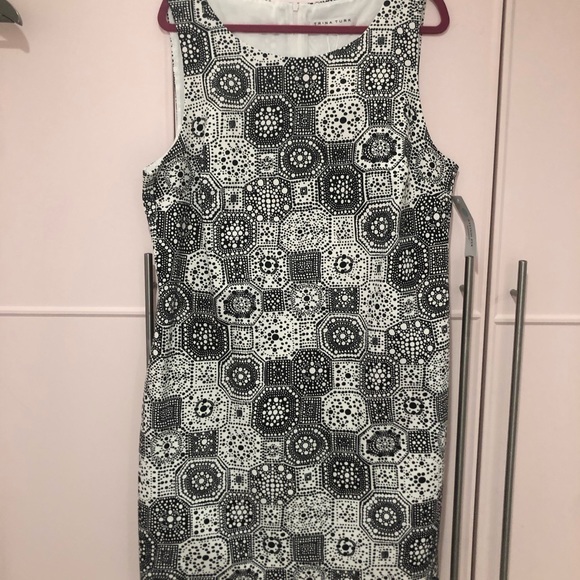 NWT Trina Turk Tobago Dress - Picture 2 of 4